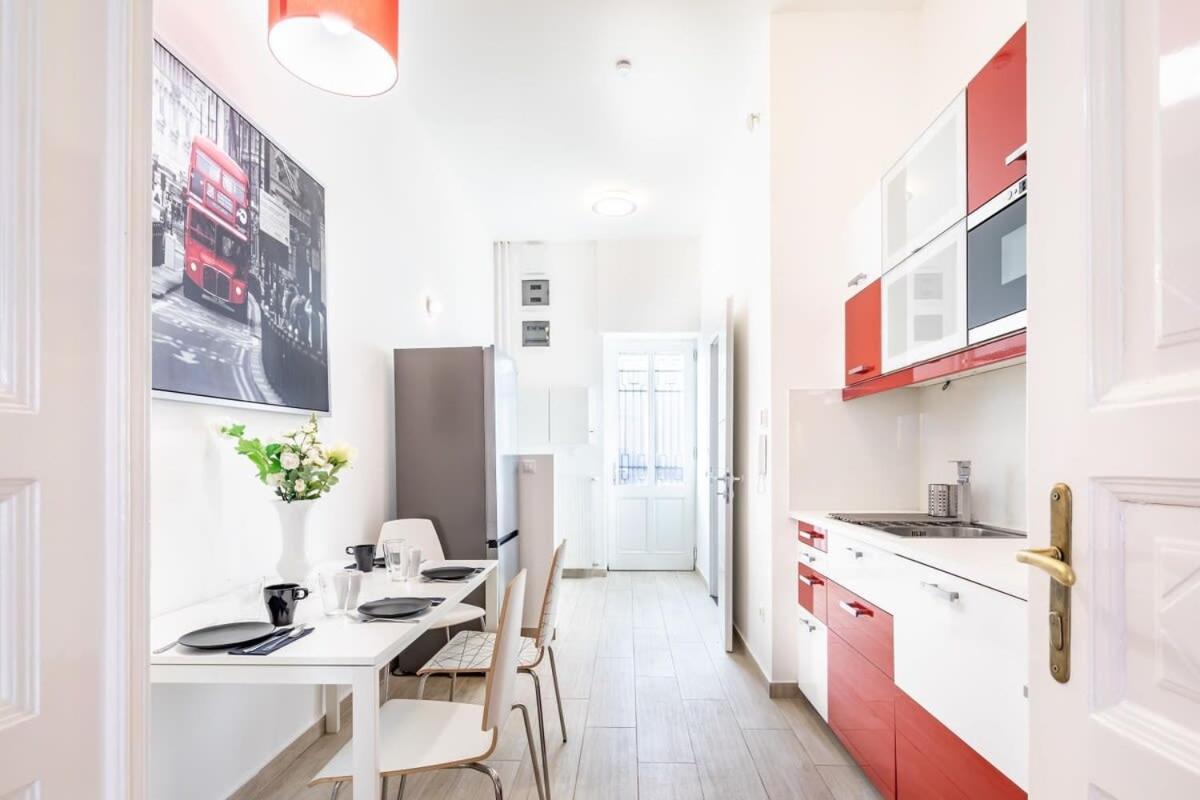 Super Central Convenient Apartment Budapest Eksteriør bilde