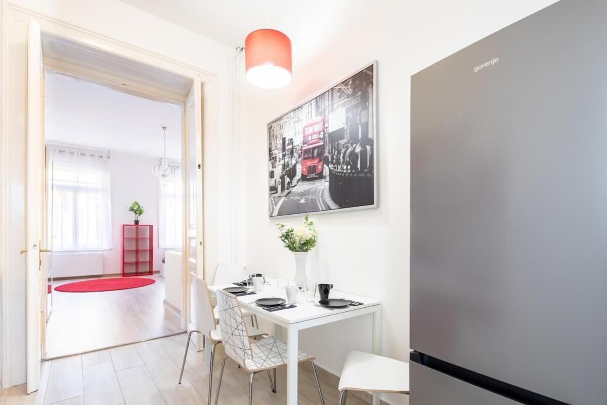 Super Central Convenient Apartment Budapest Eksteriør bilde