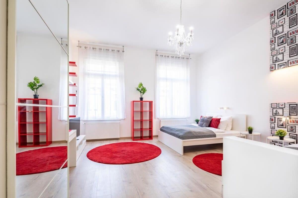 Super Central Convenient Apartment Budapest Eksteriør bilde