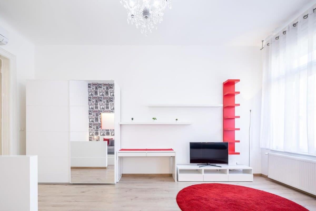 Super Central Convenient Apartment Budapest Eksteriør bilde